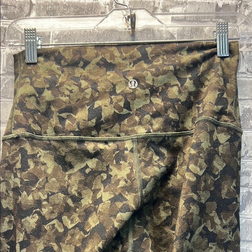 Lululemon Camouflage Leggings‎